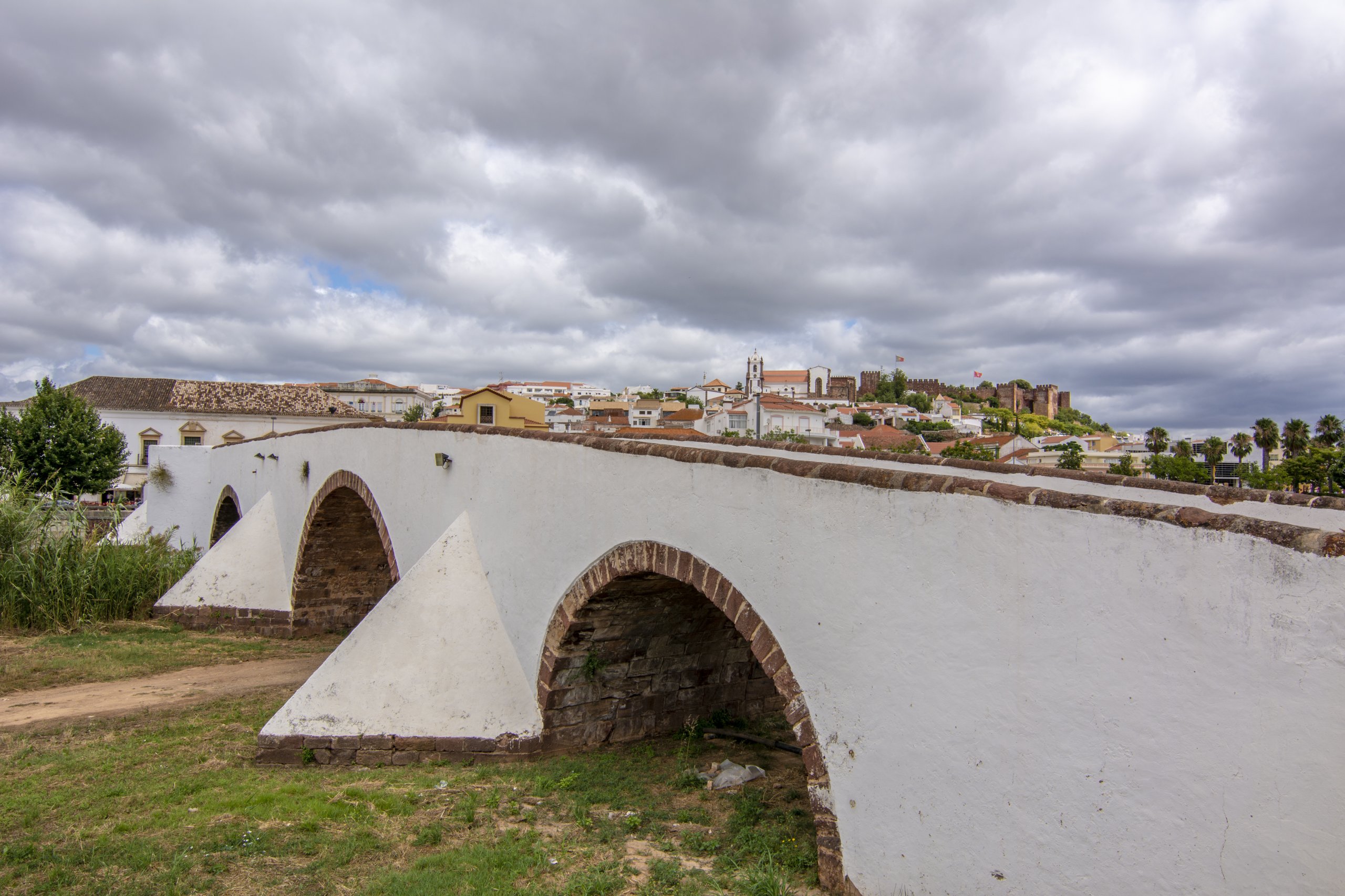 Algarve interior: Serra de Monchique, Silves e Alte