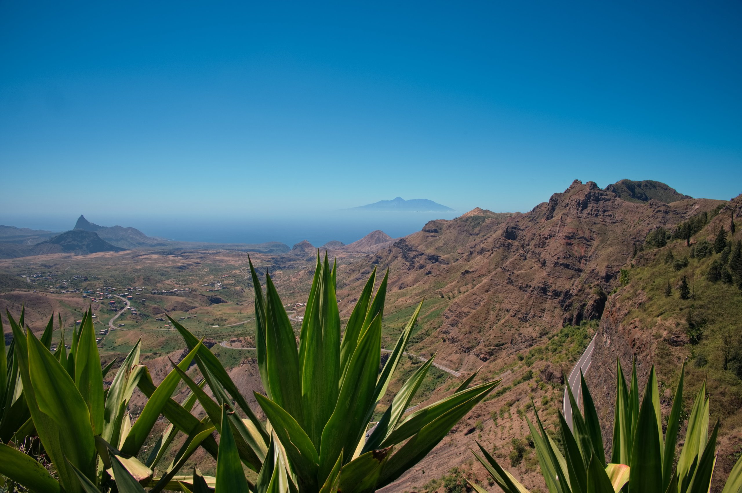Entrar em Cabo Verde em 2026: documentos, registo e taxas